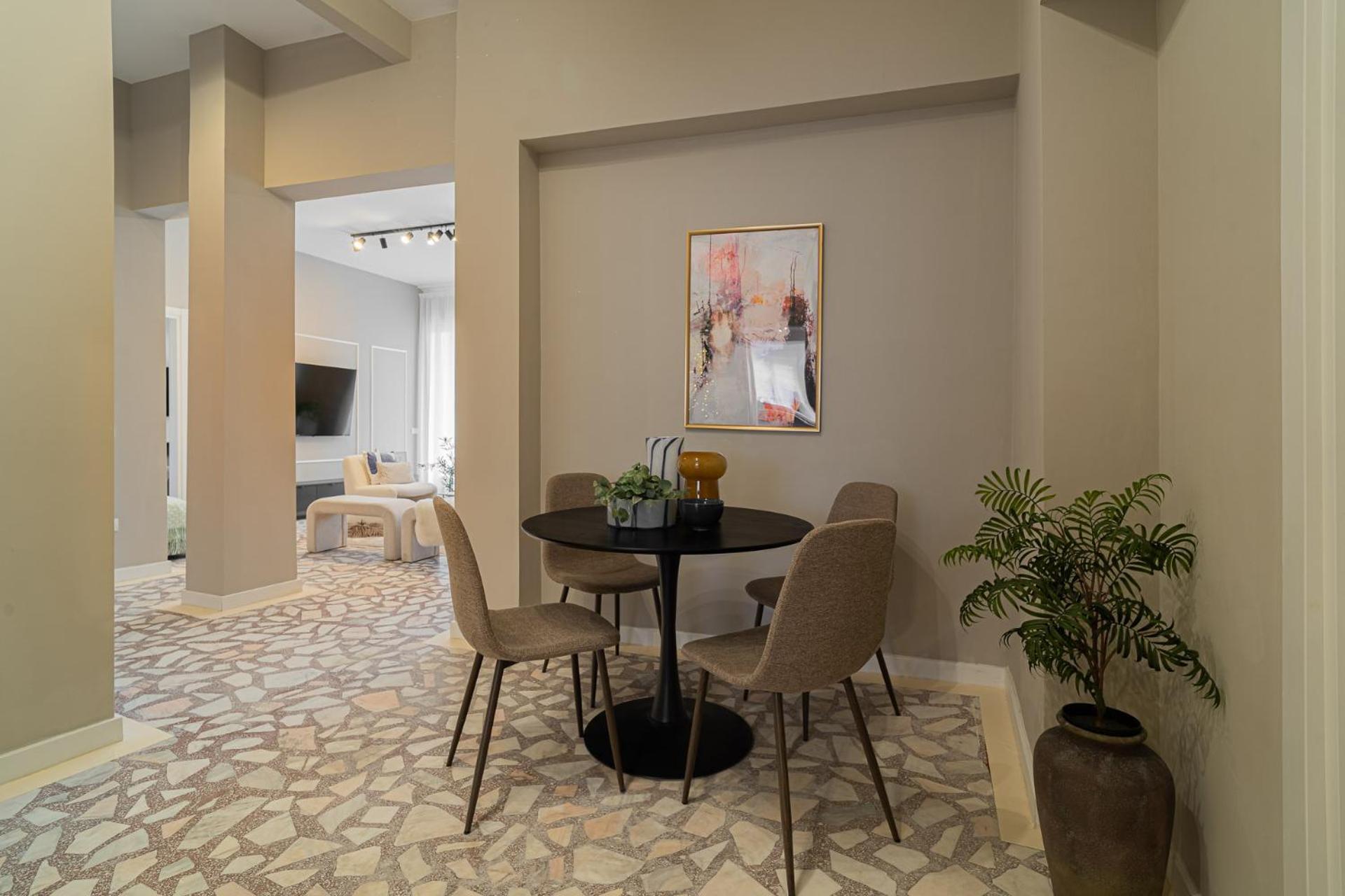 Loggia & Luxe 5Br Penthouse In Universitatii Area Bucarest Esterno foto