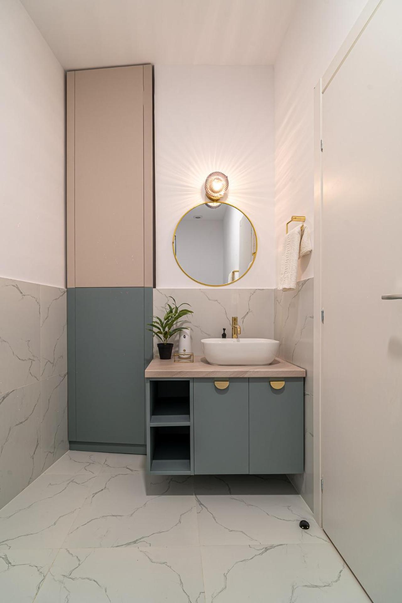 Loggia & Luxe 5Br Penthouse In Universitatii Area Bucarest Esterno foto