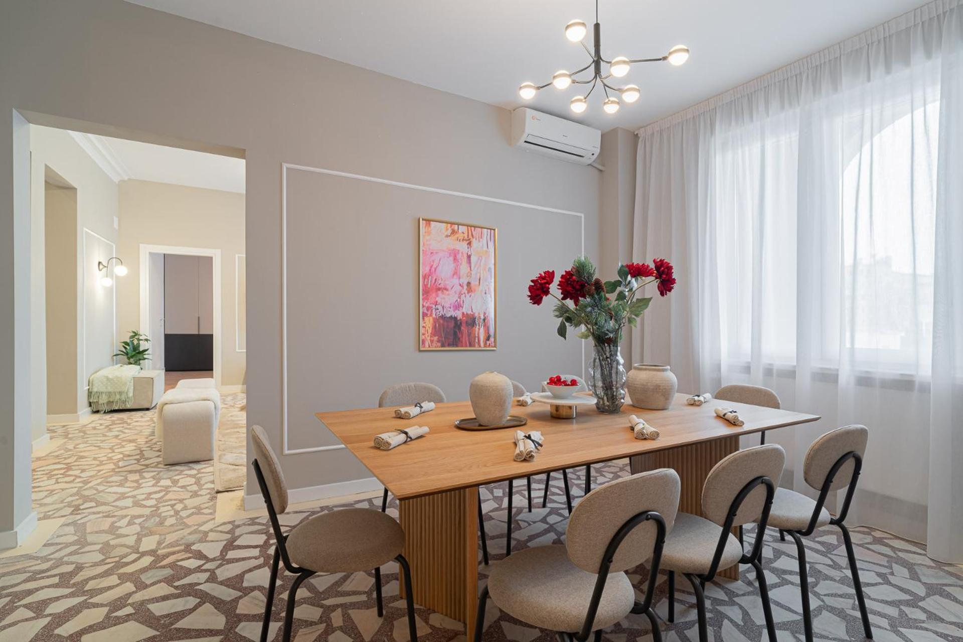 Loggia & Luxe 5Br Penthouse In Universitatii Area Bucarest Esterno foto