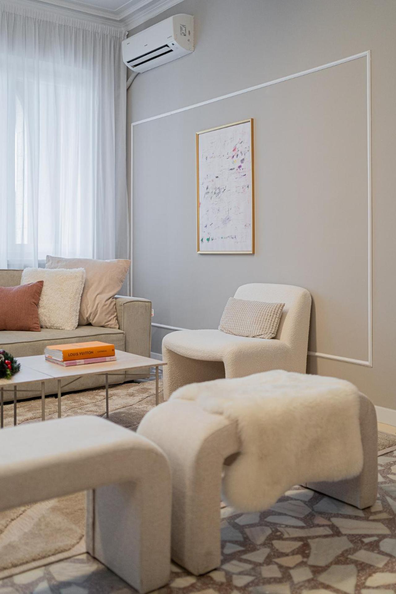 Loggia & Luxe 5Br Penthouse In Universitatii Area Bucarest Esterno foto